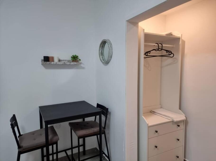 דירת זוּגַג מפנקת עם מרפסת משגעת ונוף למפרץ. Apartment Ейлат Екстериор снимка